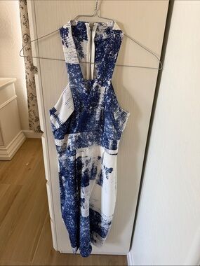 Sleeveless Blue & White Print Halter Dress